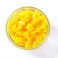 Mitades / dados / rebanada de melocotón amarillo enlatados / enlatados en almíbar ligero o en almíbar espeso en envases de latas o frascos de vidrio